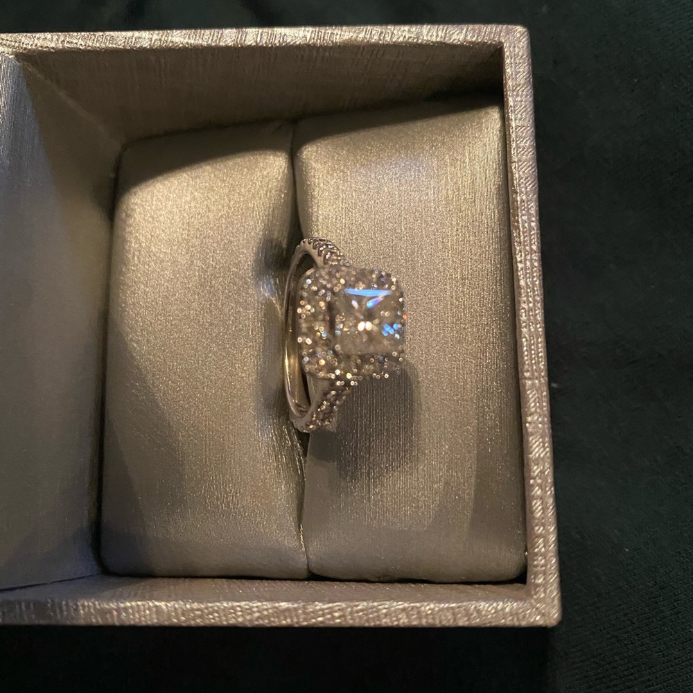 NEIL LANE engagement set. - Picture 3 of 7